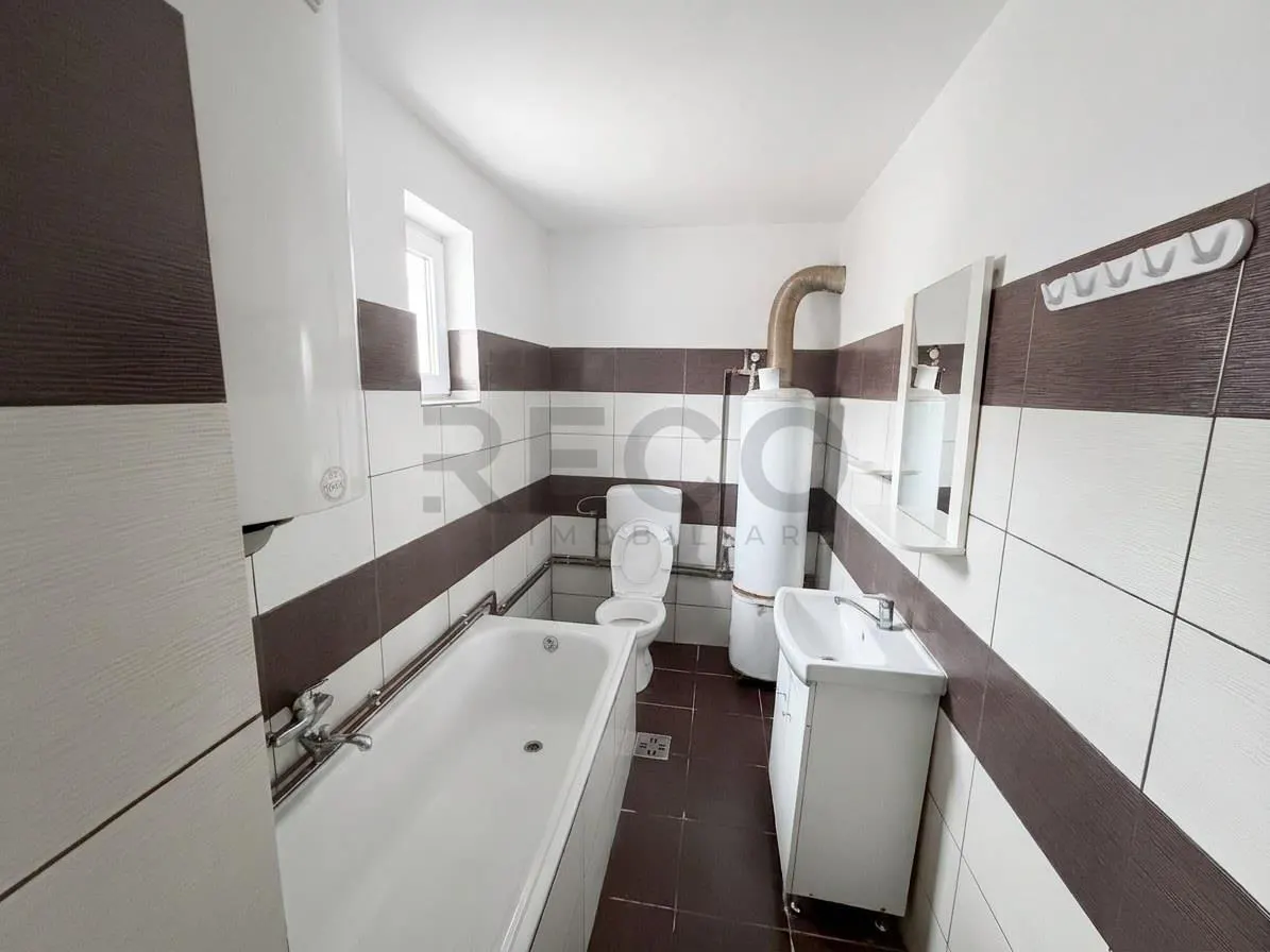 RECO Casa de vanzare in Misca cu curte si teren extins de 2.509 mp - foto 9