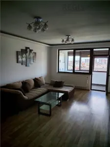 Apartament de 2 camere de inchiriat spatios Tractorul - Brasov - foto 1