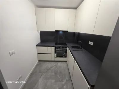 SAGULUI, CASA 4 CAMERE, IMPARTITA IN APARTAMENTE CU TEREN GENEROS - foto 5