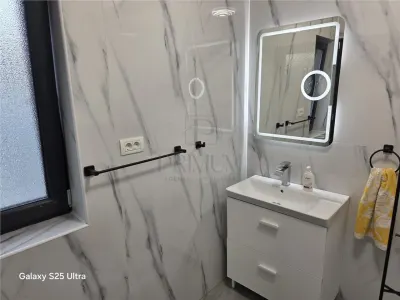 SAGULUI, CASA 4 CAMERE, IMPARTITA IN APARTAMENTE CU TEREN GENEROS - foto 8
