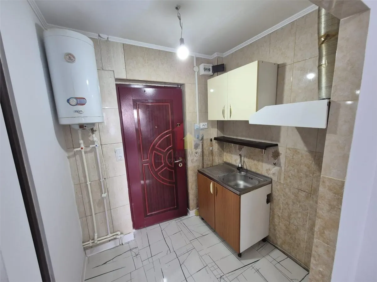Garsoniera , etaj 3, Renovata 2026, Viziru 2 - Ciocarlia - foto 3