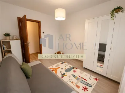 Inchiriere apartament 4 camere, modern,decomandat, zona Nord, Ploiesti - foto 9