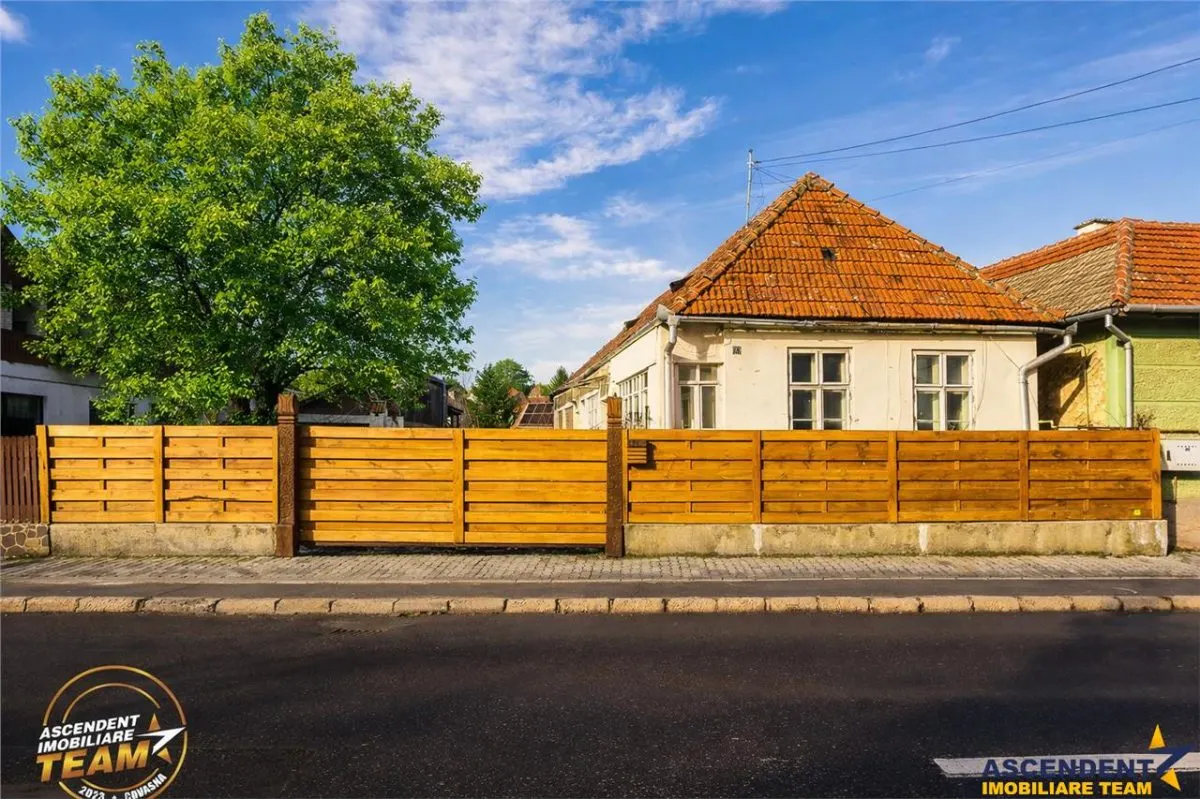 Casa din lemn, teren 384 mp: oportunitate  renovare, Simeria,  Sfantu Gheorghe, Covasna - foto 1