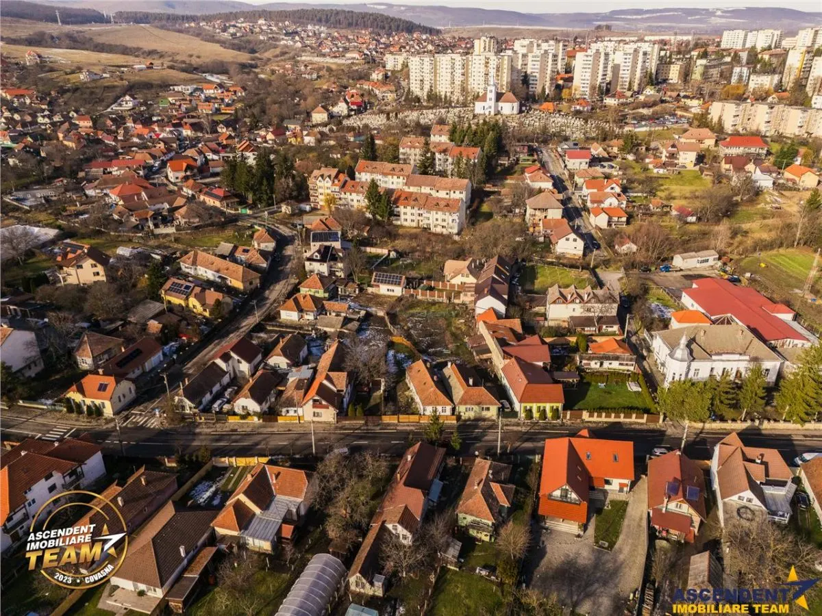 Casa din lemn, teren 384 mp: oportunitate  renovare, Simeria,  Sfantu Gheorghe, Covasna - foto 10