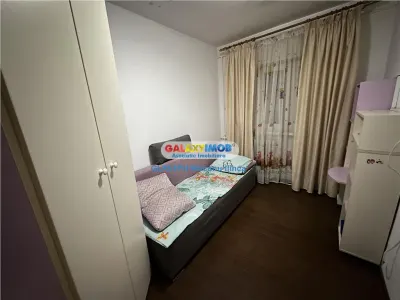 Inchiriere apartament 3 camere, in Ploiesti, zona Mihai Bravu - foto 3