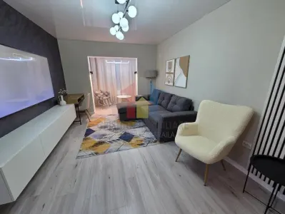 RATE! RENOVAT! Ap.3 cam, cort 1, decomandat, Dorobanti, parter cu balcon - foto 2