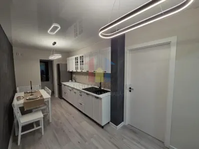 RATE! RENOVAT! Ap.3 cam, cort 1, decomandat, Dorobanti, parter cu balcon - foto 8