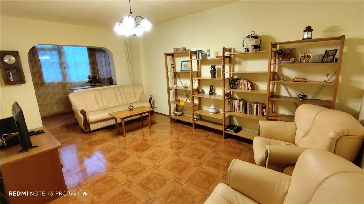 Apartament 2 camere zona Caraiman - foto 1