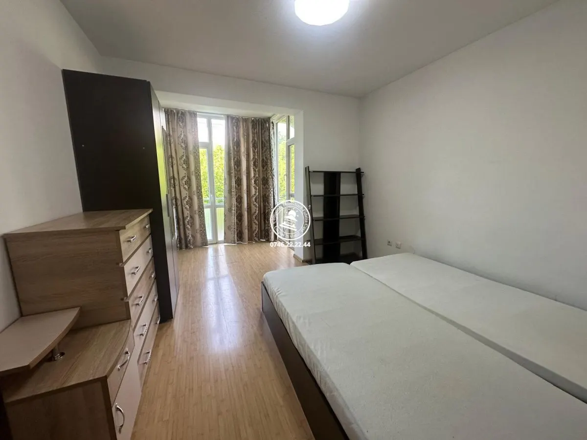 Apartament cu 3 camere, Copou - foto 4