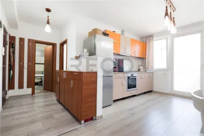 RECO Apartament 2 camere, zona Nufarul Plaza, terasa 32 mp si parcare - Oradea