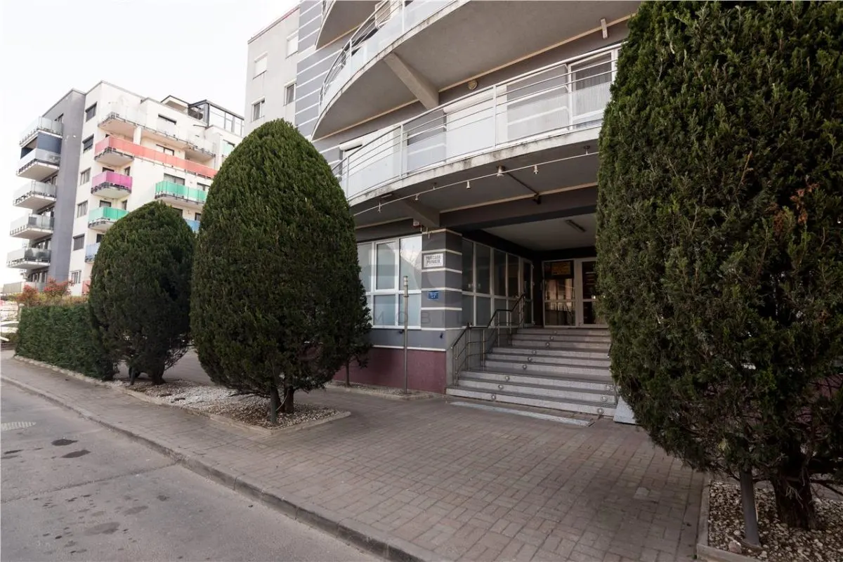 RECO Apartament 2 camere, zona Nufarul Plaza, terasa 32 mp si parcare - foto 25