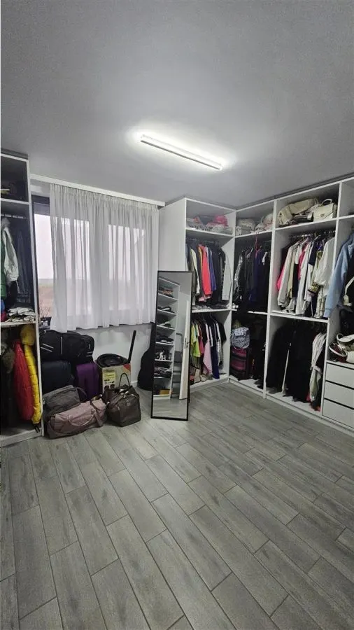 Popesti-Leordeni, Vila individuala cu piscina, mobilata-utilata modern, disponibila imediat - foto 14