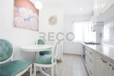 RECO Apartament 2 camere Marghita â€“ etaj 3/4, balcon, baie cu geam, bloc cu acoperis - foto 16