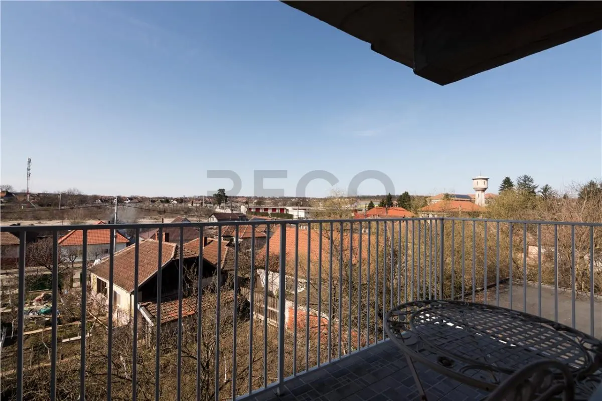 RECO Apartament 2 camere Marghita â€“ etaj 3/4, balcon, baie cu geam, bloc cu acoperis - foto 18