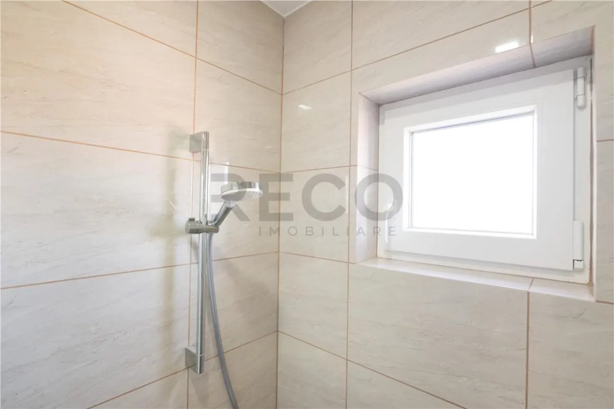 RECO Apartament 2 camere Marghita â€“ etaj 3/4, balcon, baie cu geam, bloc cu acoperis - foto 10