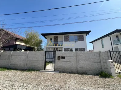 Vila Individuala - 5 camere-3 bai-Strada Miorita-500 M  de STV - foto 3