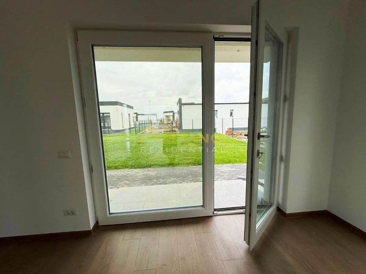 Vila cu 4 camere în ansamblu rezidential exclusiv - Comuna Berceni - foto 8