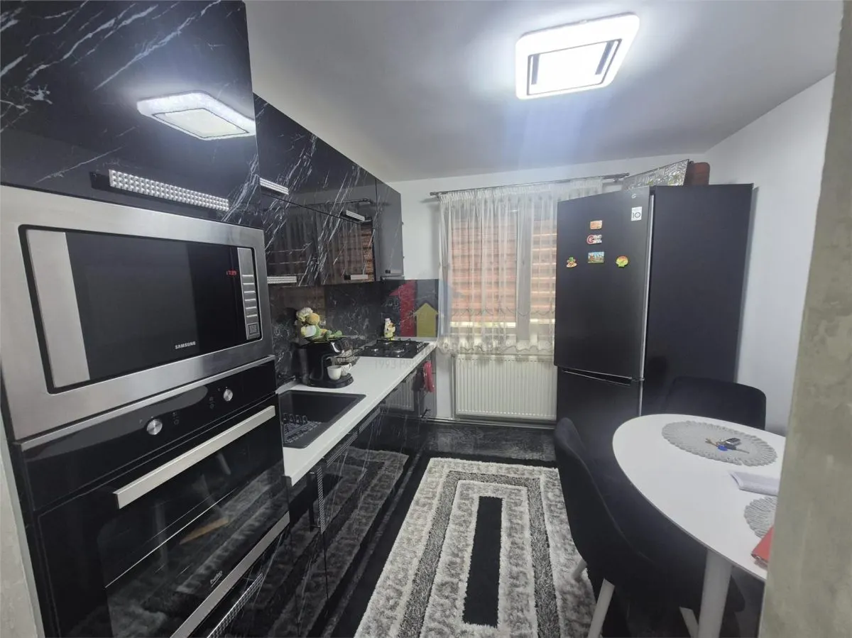 Totul Nou 3 camere transformat in 2,  confort 2, Hipodrom , etaj 1 - foto 2
