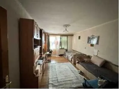 Apartament 2  camere decomandat etaj intermediar Uzina 2 - foto 1