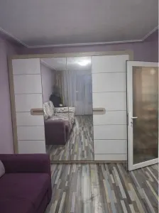 Apartament 2 camere decomandat ,renovat,87000 Euro - foto 2