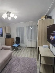 Apartament 2 camere decomandat ,renovat,87000 Euro - foto 4