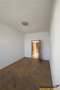 Spatiu vizibil,acces dublu,trafic intens,3 incaperi,flexibil:servicii&comert - foto 6