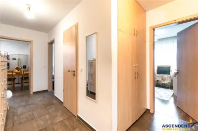 3D! Apartament 3 camere,mobilat,echipat, parcare privata,Kasper-Tractorul,Brasov. - foto 5