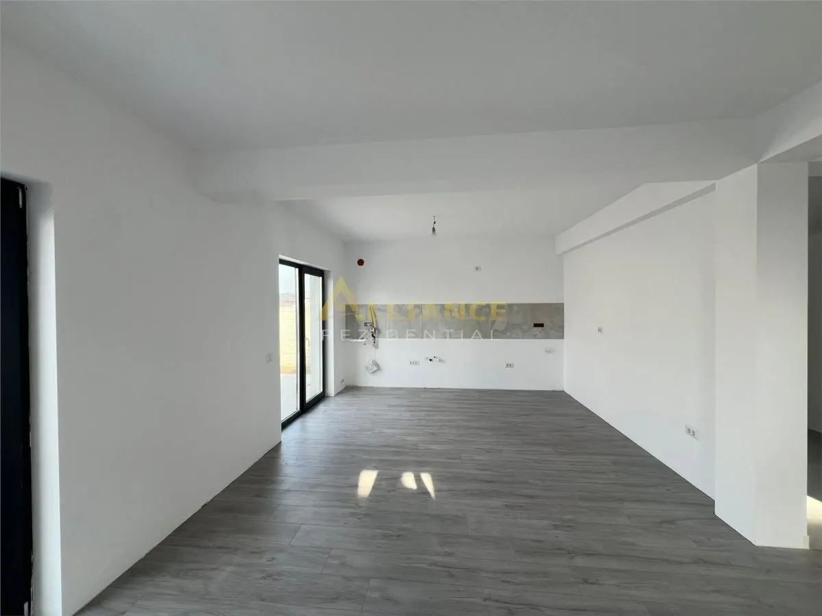 Vila individuala - 4 camere - 2 bai - 145mp utili - teren 450mp - foto 12