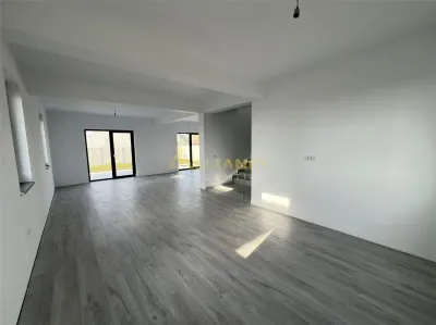 Vila individuala - 4 camere - 2 bai - 145mp utili - teren 450mp - foto 8