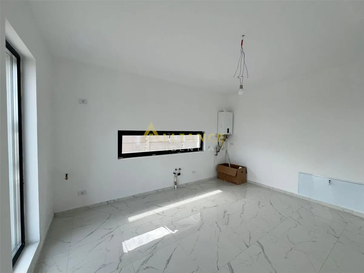 Casa individuala - 3 camere--90 mp utili -Teren 427 mp - foto 7