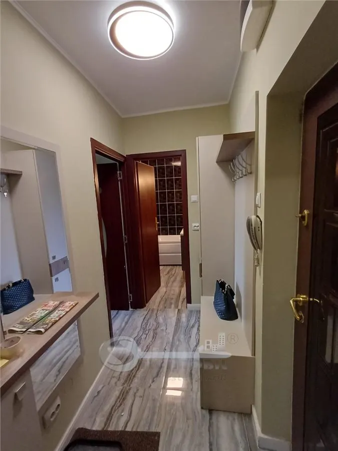 Apartament 1 cameră decomandat, 50 mp, vedere bulevard â€“ Gara, ideal investiție - foto 15