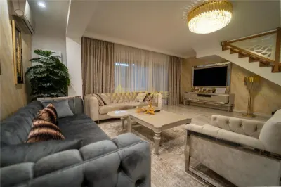 Metalurgiei Vilă Superbă 7 camere Lux - Bucuresti