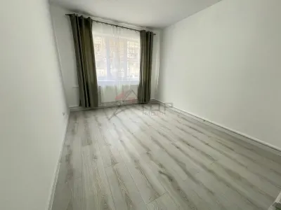Vanzare garsoniera 20 mp renovata complet - Iasi