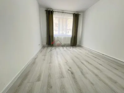 Vanzare garsoniera 20 mp renovata complet - foto 2