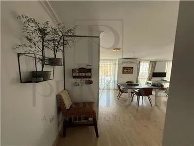 SOARELUI - AP. 1 CAMERA - mobilat,utilat,decomandat + centrala proprie - foto 2