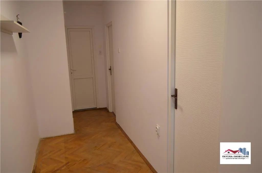 Ap. 2 Camere Mobilat si Utilat cu Parcare Privata Zona 7 Noiembrie - foto 10