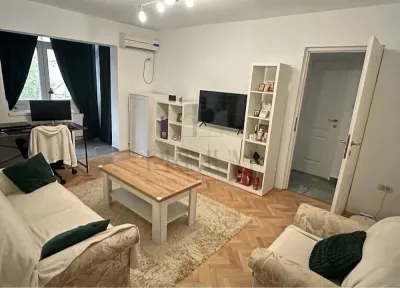 COMPLEX STUDENTESC - AP. 3 CAMERE DE INCHIRIAT - mobilat, utilat, semidecomandat - Timisoara