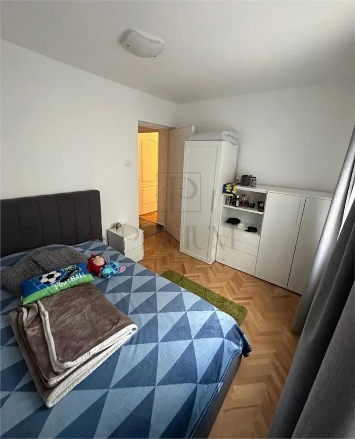 COMPLEX STUDENTESC - AP. 3 CAMERE DE INCHIRIAT - mobilat, utilat, semidecomandat - foto 3