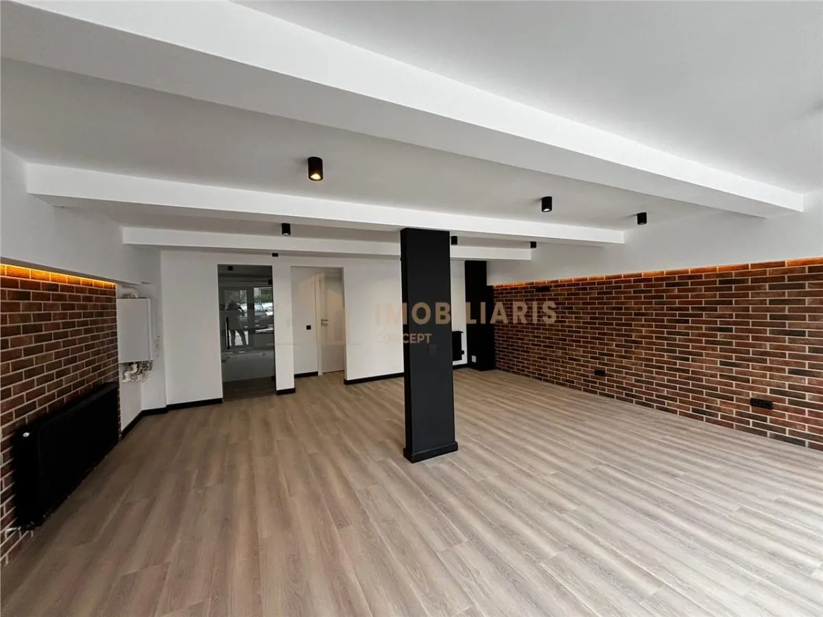 Spatiu comercial disponibil la vanzare - foto 1
