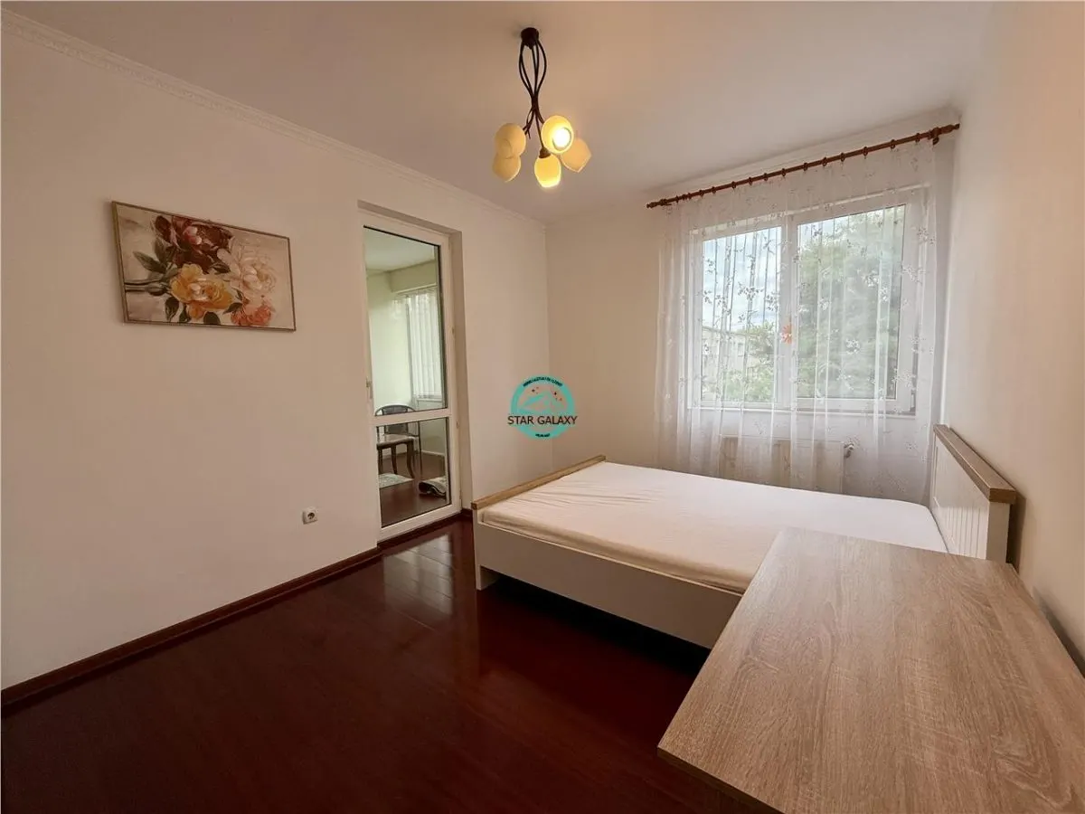 Apartament cu 3 camere si 2 bai, modern, in 7 Noiembrie - foto 11