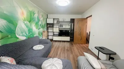 Apartament 2 camere | 2 balcoane | decomandat | Codrul Cosminului - foto 3