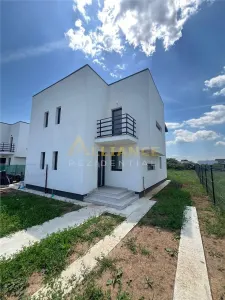 Casa tip duplex - 3 camere - 2 bai - foto 1