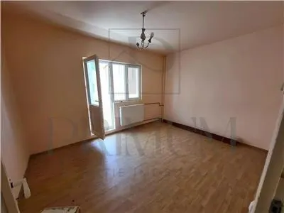 LIPOVEI - APARTAMENT 1 CAMERA - etaj intermediar, renovat - foto 1