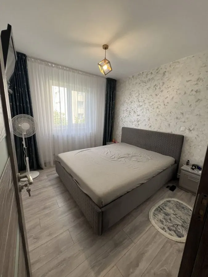 Apartament 2 camere renovat, mobilat,  etaj intermediar zona Grivitei - foto 5