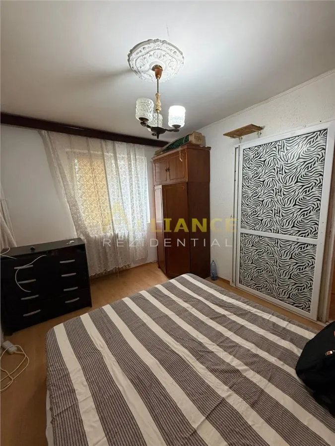 Sector 4 - Strada Argeselu - Apartament 2 camere || Ideal Pentru Investitie || - foto 2