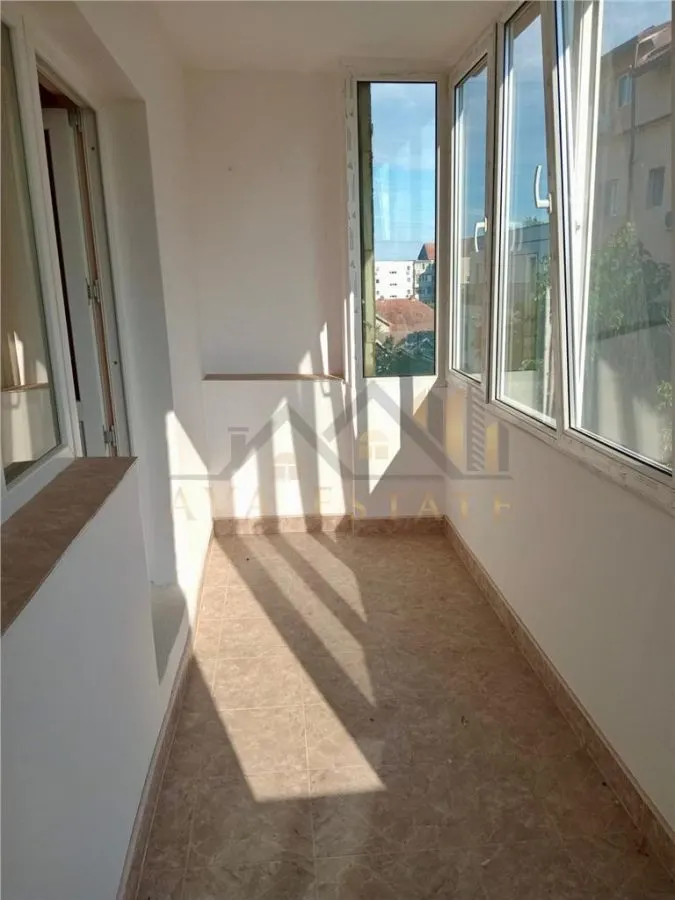 Apartament 1 camera | Et.3, 35 mp - Zona Lipovei - foto 3
