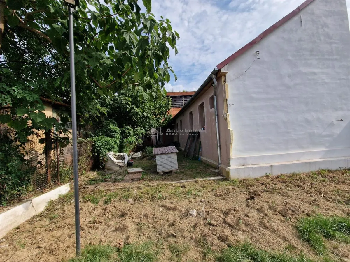 Resita Casa Zona Catedrala Muncitoresc - foto 4