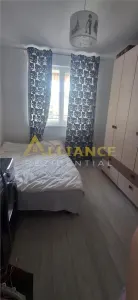 Apartament 3 camere de vanzare - foto 2