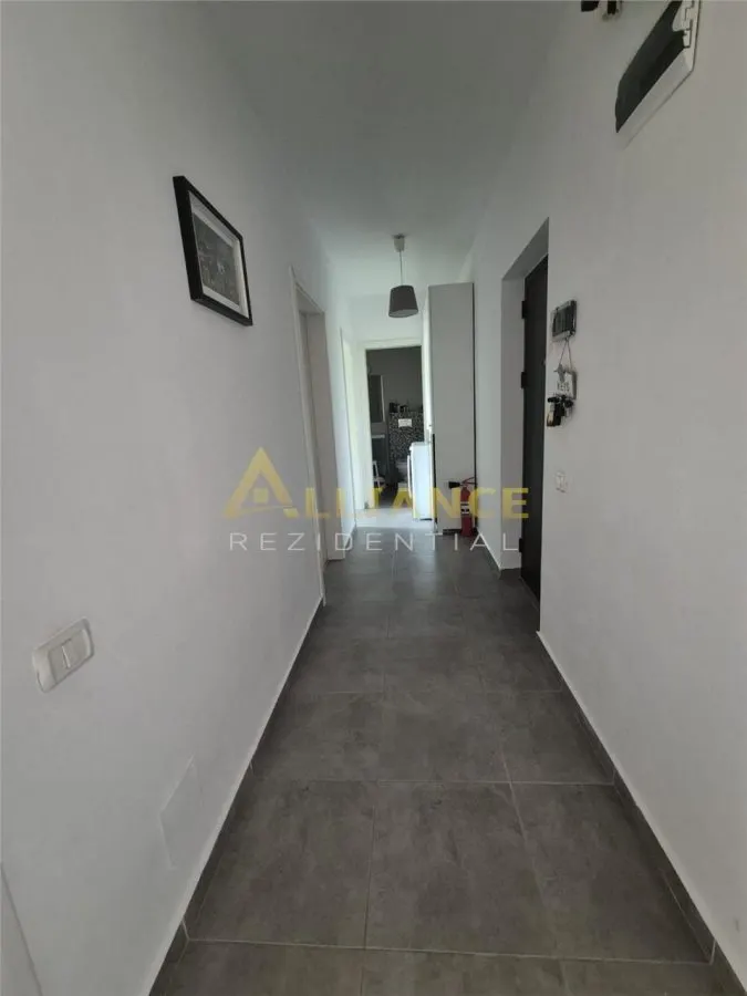 Apartament 3 camere de vanzare - foto 4