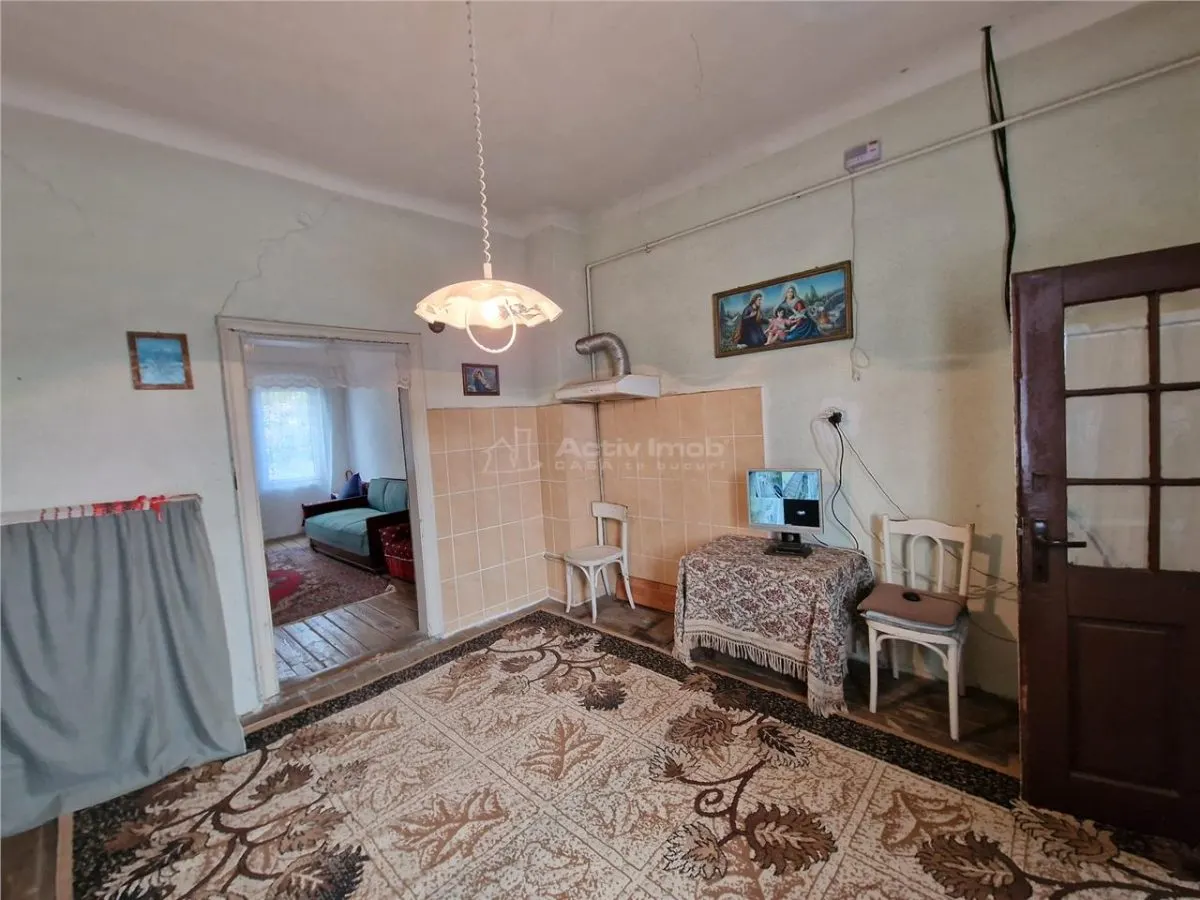 Resita Casa 10 Camere Zona Muncitoresc - foto 5